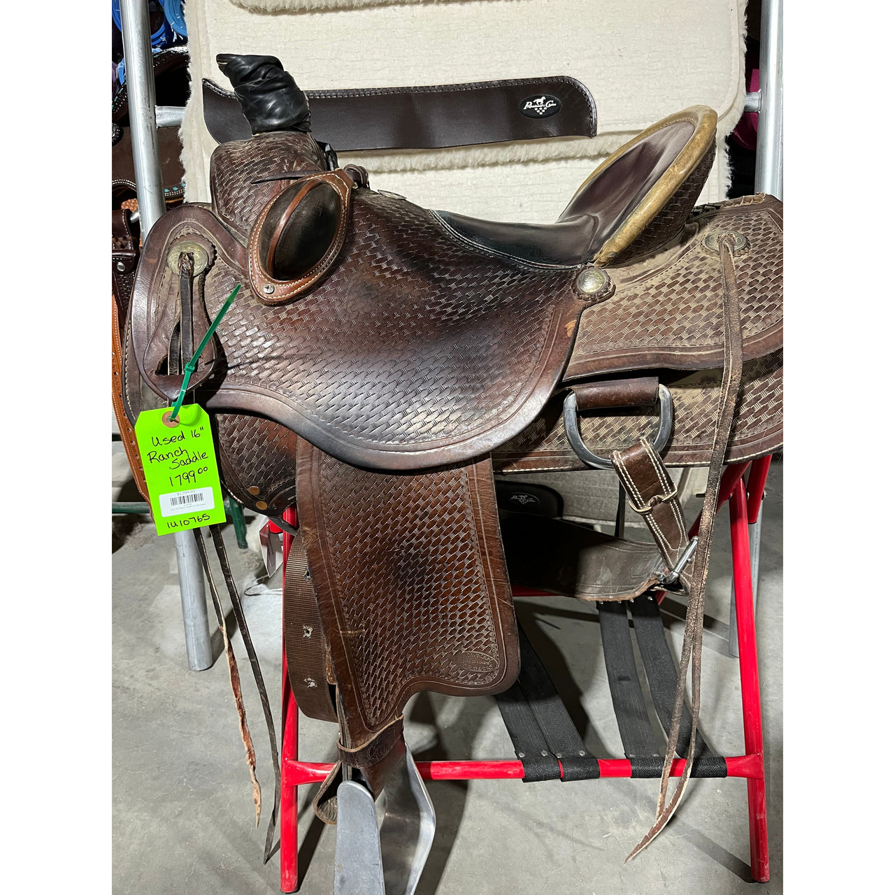 Used 16" Ranch Saddle By Showman