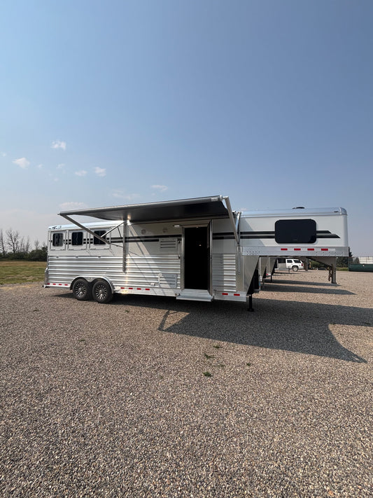 2027 4-Star 24' 3-Horse Slant Load Living Quarter Trailer
