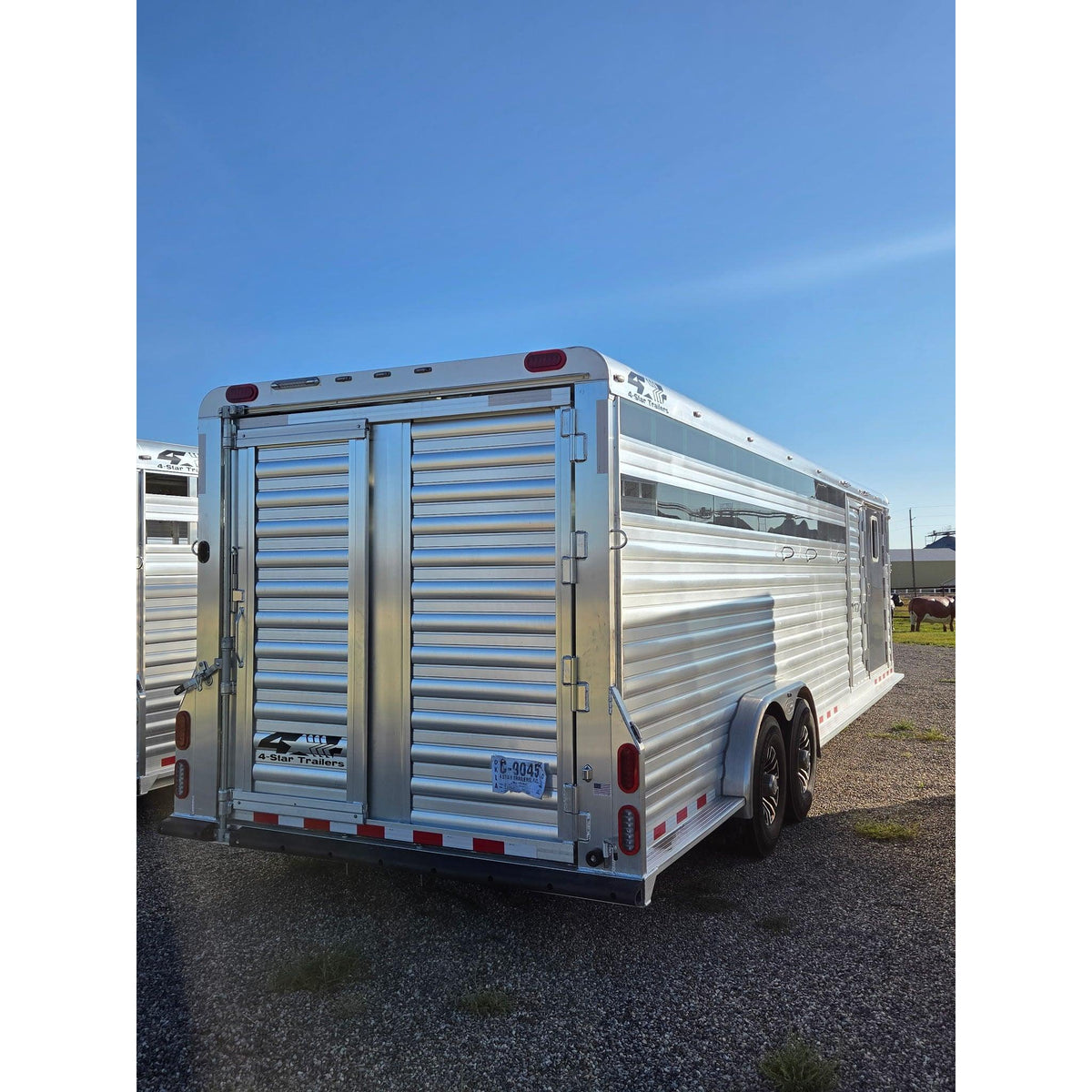 2027 4-Star 28' Stock Combo***Pending Sale***