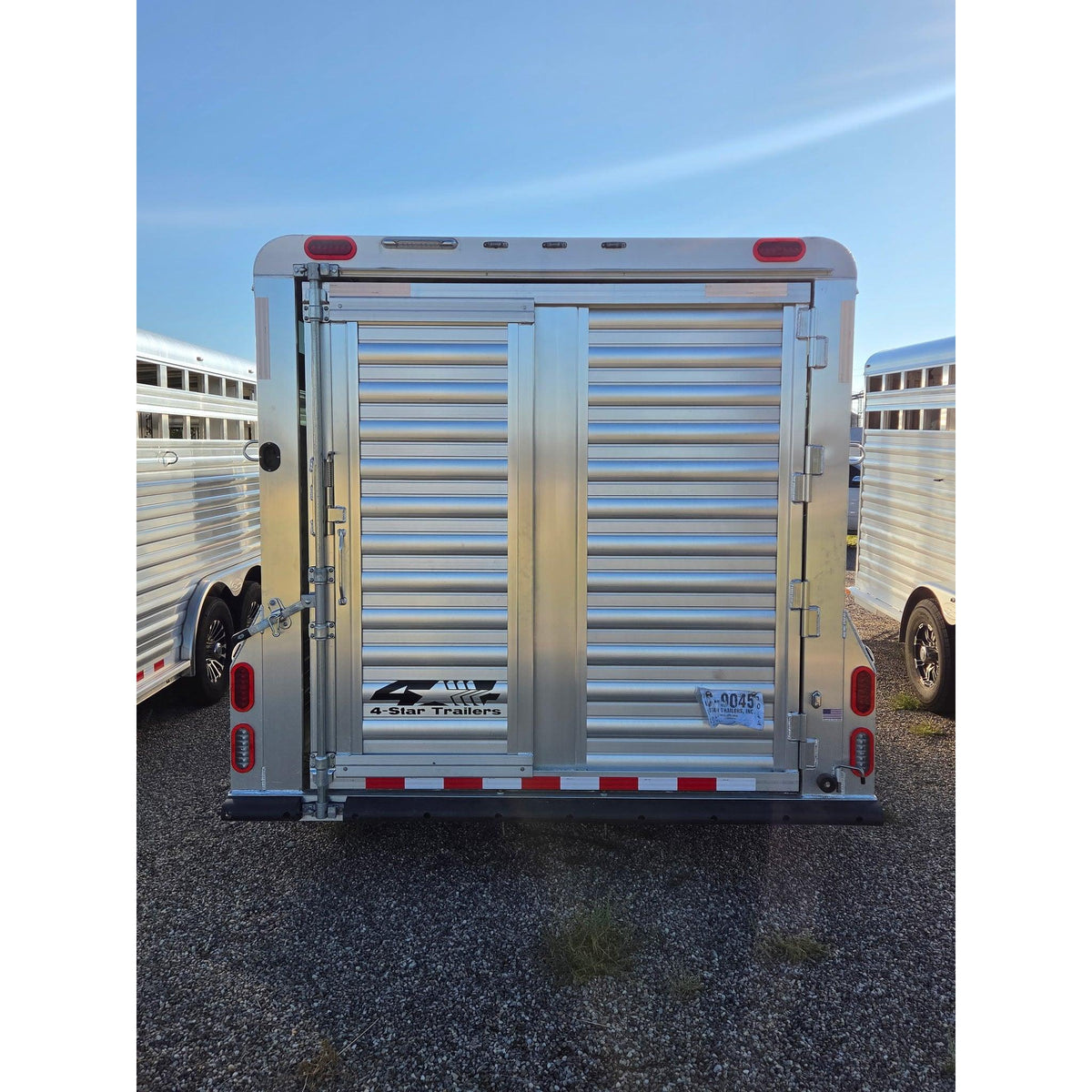 2027 4-Star 28' Stock Combo***Pending Sale***