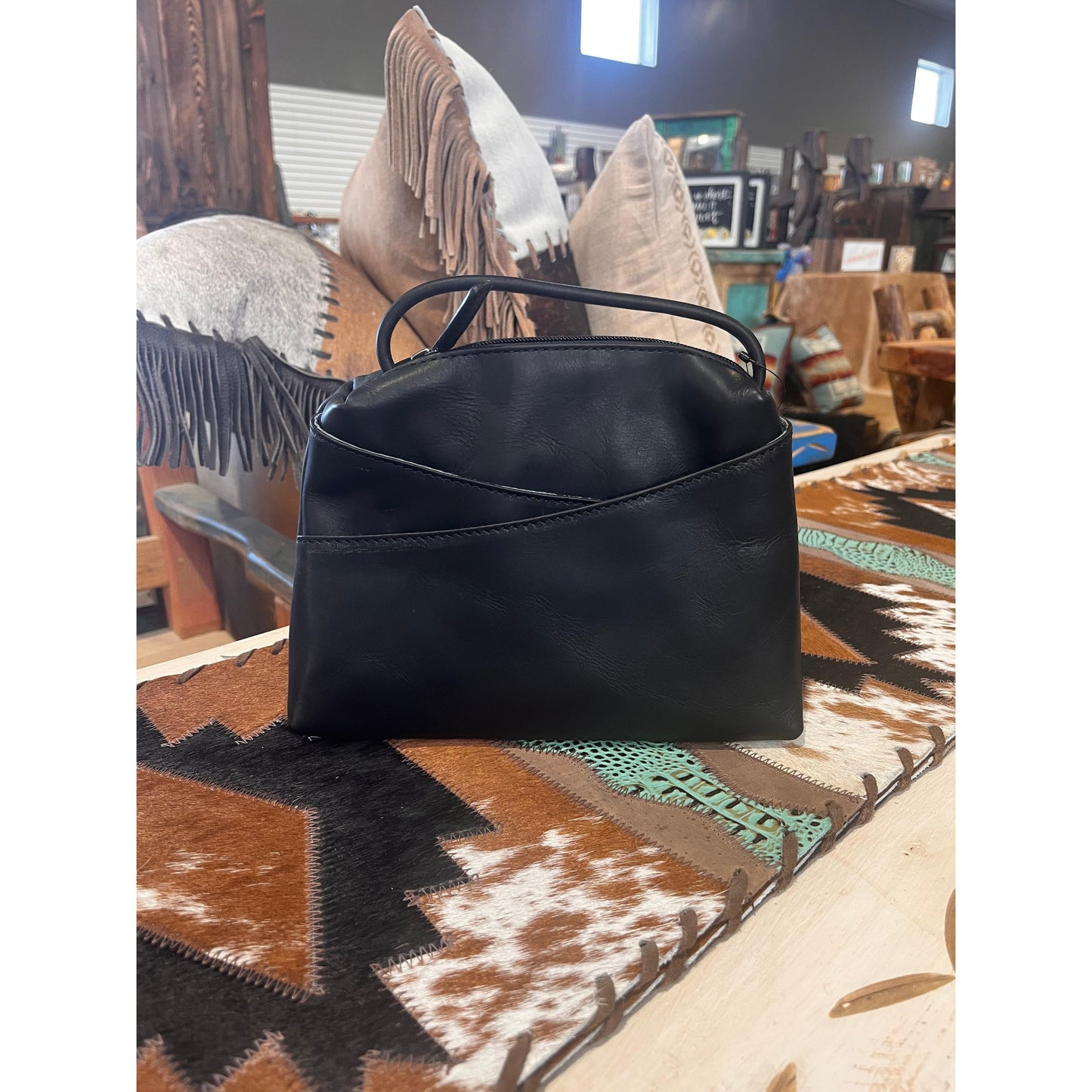 Rugged Earth Women's Bag - Black