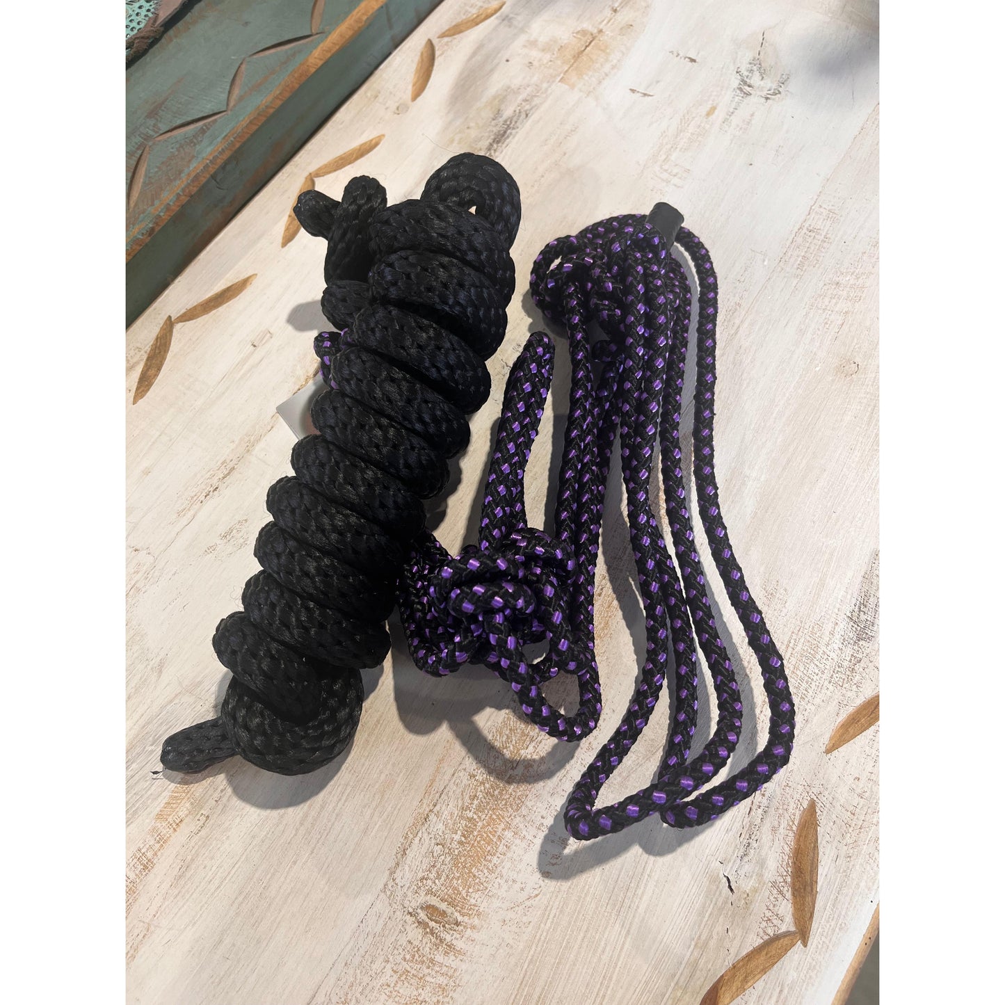 Irvine Diamond Mountain Halter 5/16" w/8' Lead