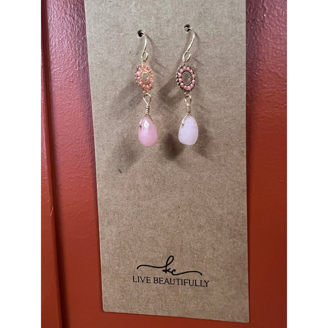 Live Beautifully Earrings - Drop Pink
