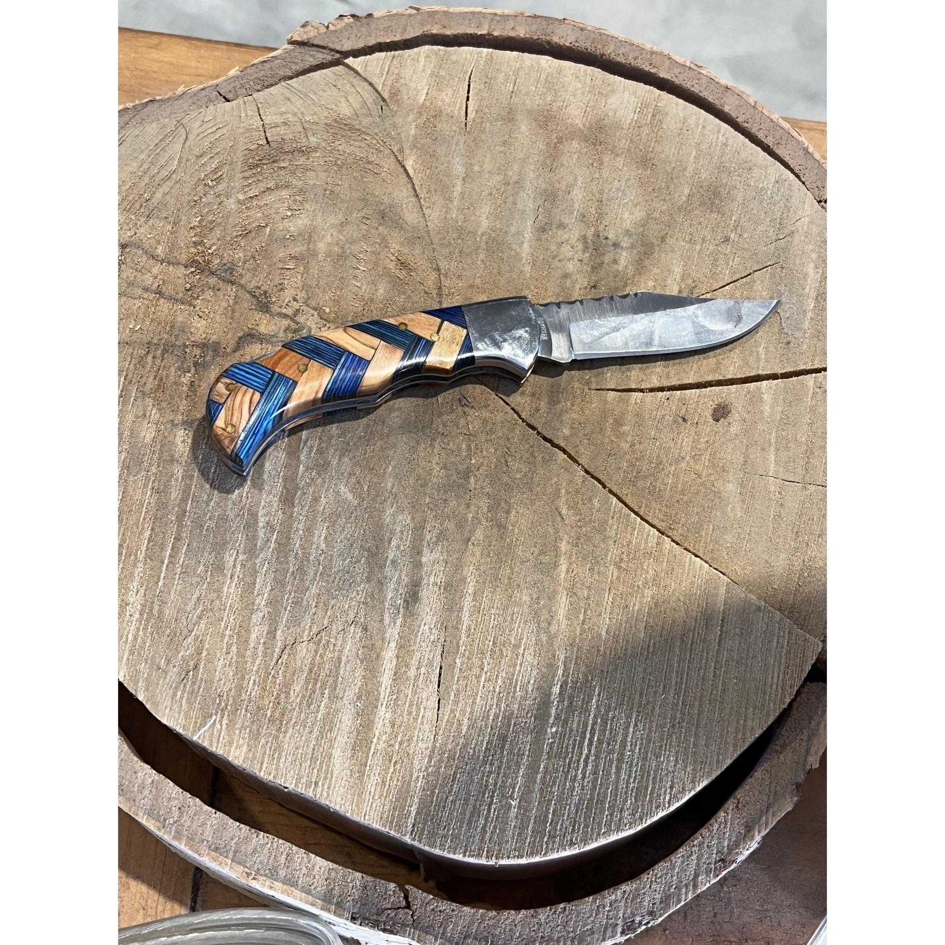 Circle SH Folding Folding Knife - Irvine Tack & Western Wear