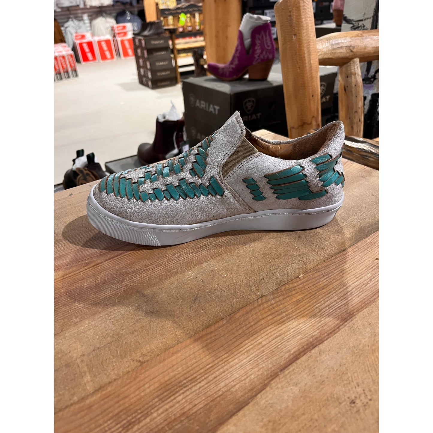 Agave Sky Dakota Casual Shoe - Crack Cream/Turquoise