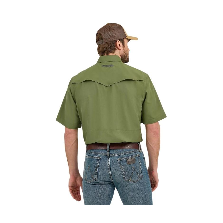 Wrangler Men's Short Sleeve Performance Classic Fit Shirt - Green