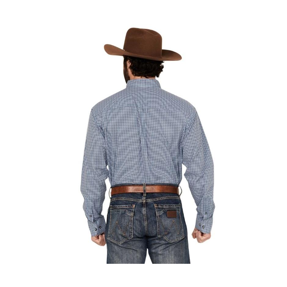 Wrangler  Men's Classics Relaxed Long Sleeve Shirt - Blue