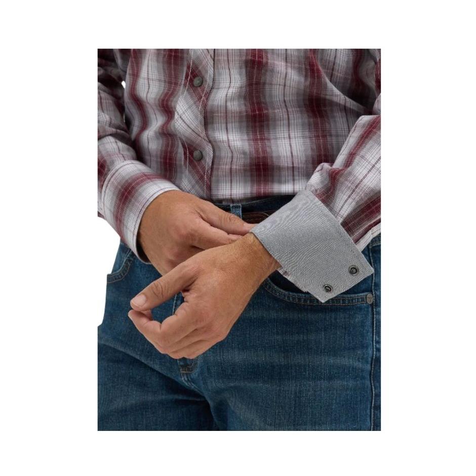 Wrangler Men's HO24 20X Long Sleeve Snap Shirt - Wine