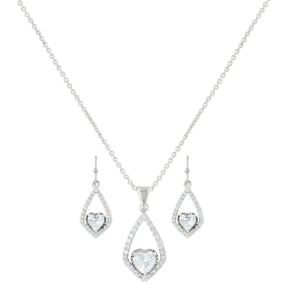 Montana Silversmith Cradled Heart Necklace