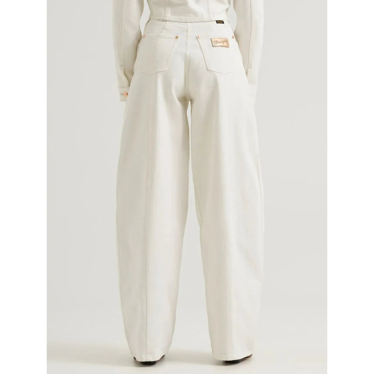 Wrangler Women's Lainey Wilson Barrel Jeans- White