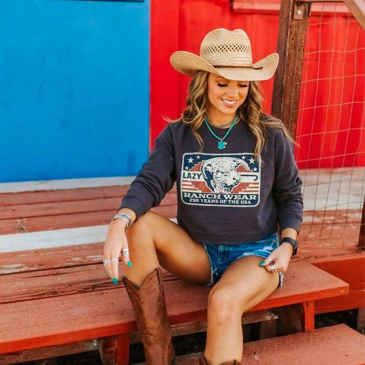 Lazy J Ranch Women's Freedom Cropped Sweatshirt - Pepper