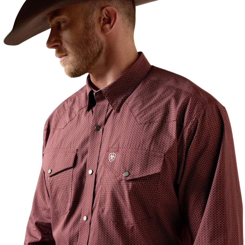 Ariat Men's Wrinkle Free Dion Classic Fit Long Sleeve Snap Shirt - Red Mahogany