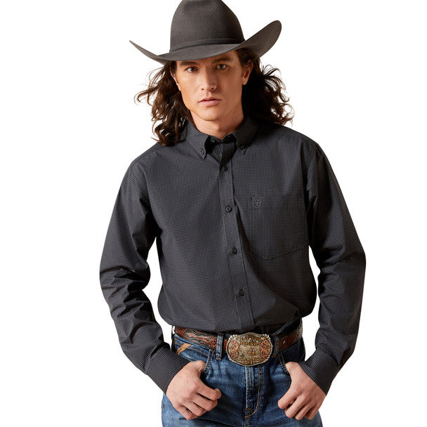 Ariat Men's Solid Thorin Fitted Long Sleeve Shirt - Black