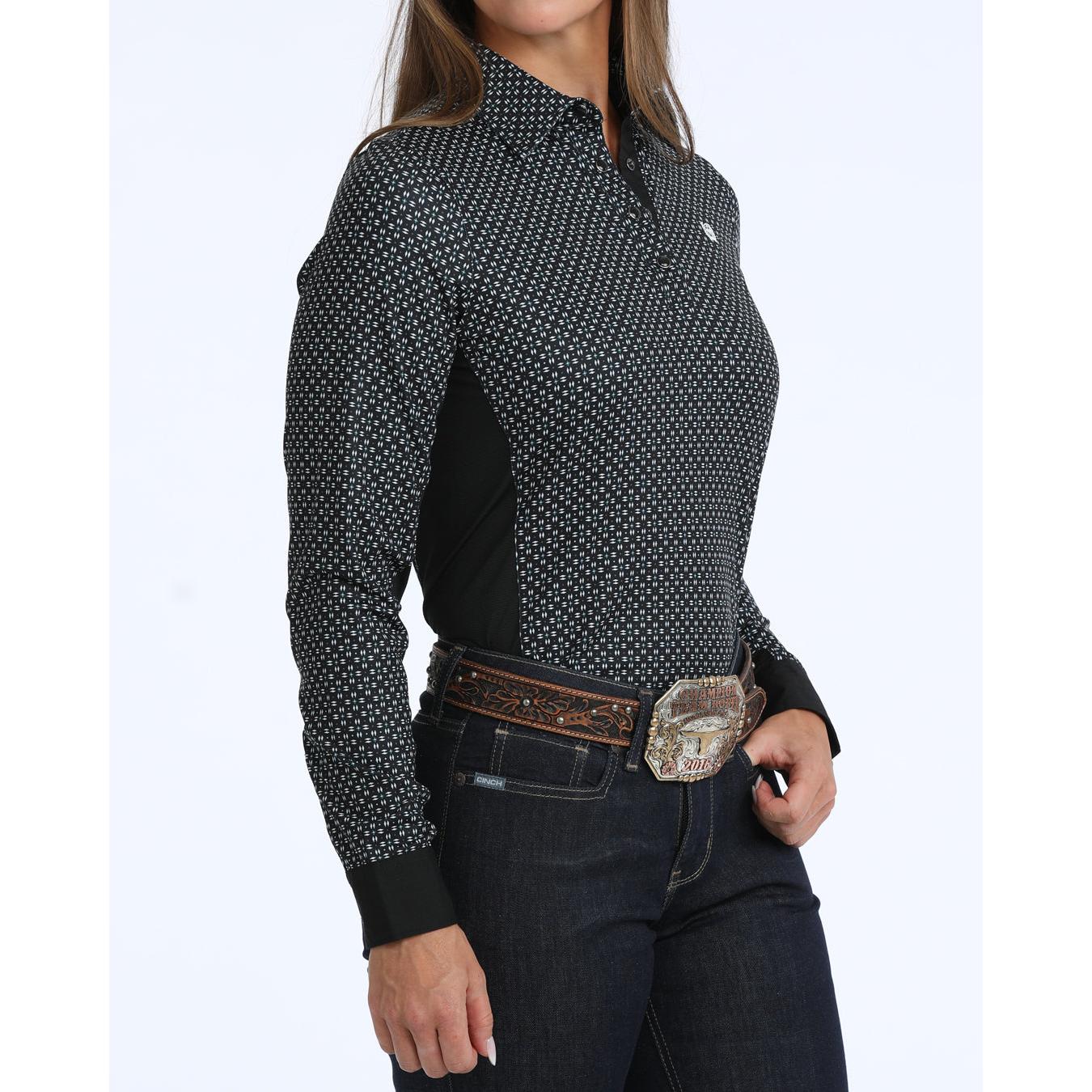 Cinch Women's Long Sleeve Quarter-Zip Woven Pullover - Black