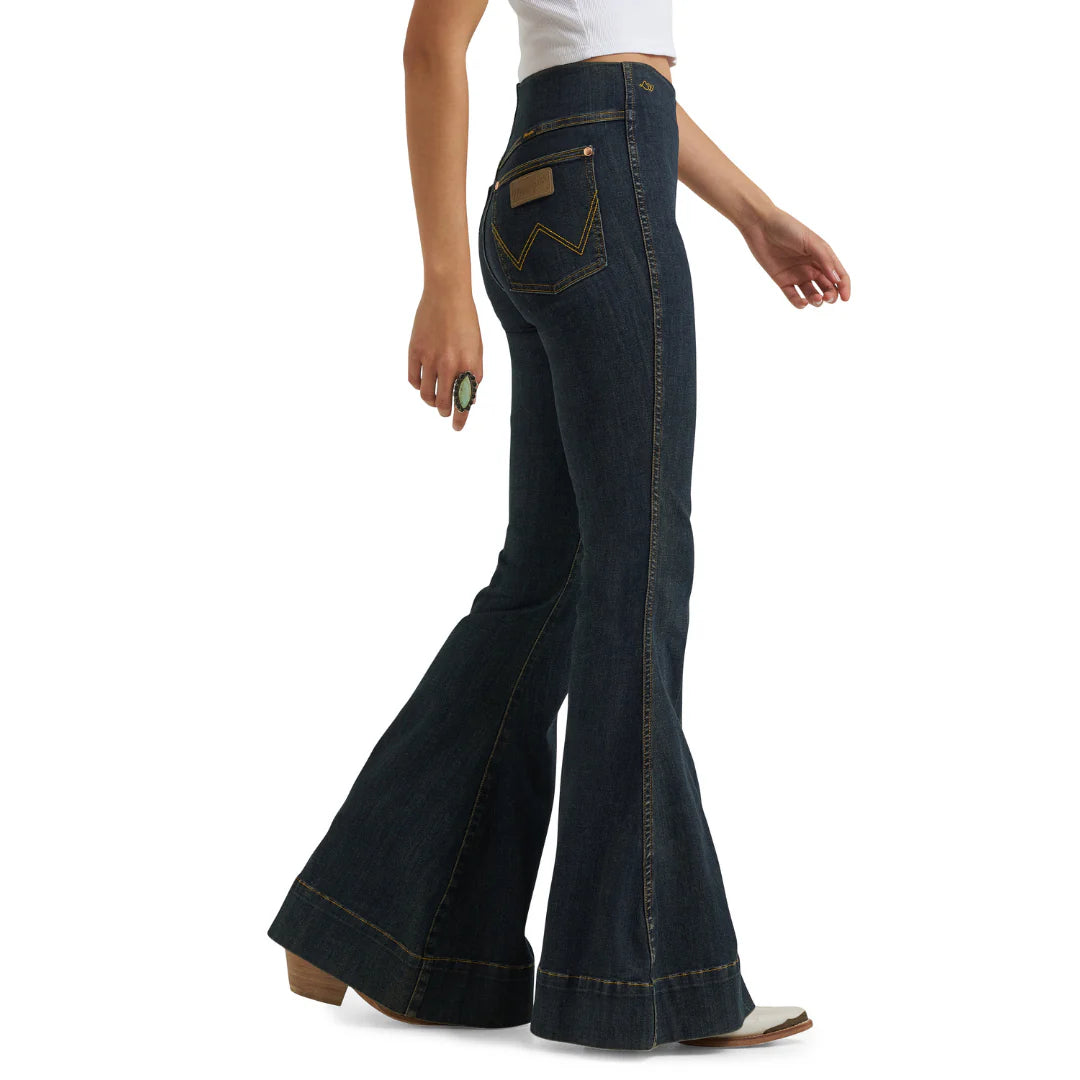 Wrangler Women's Lainey Wilson Pintuck Pull On Bellbottom Jeans- Sandrider