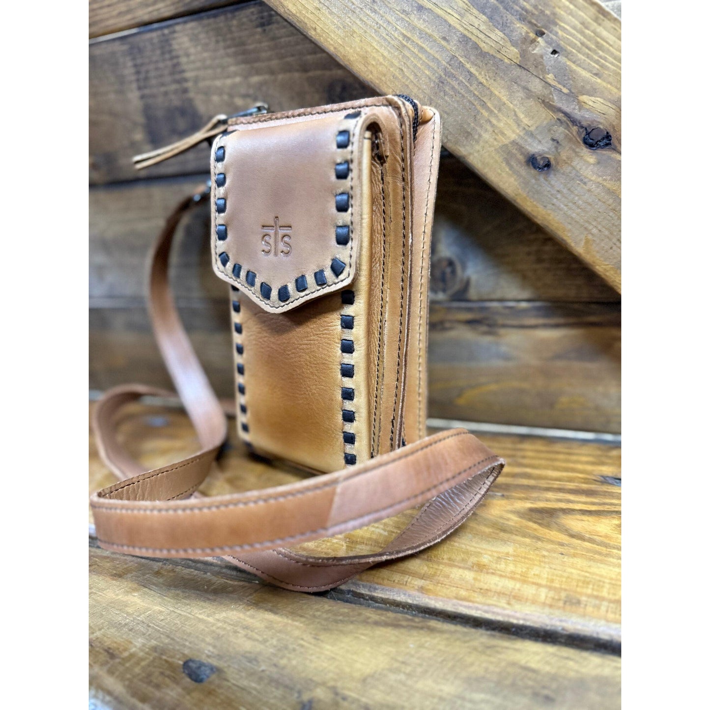 STS Bandera Quickdraw Crossbody Wallet