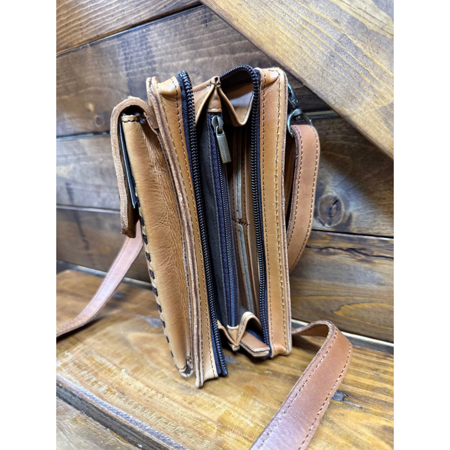 STS Bandera Quickdraw Crossbody Wallet