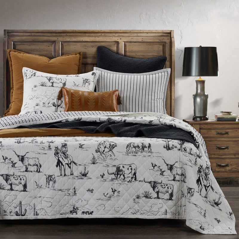 Ranch Life Reversible Quilt Set - Full/Queen - Black & White