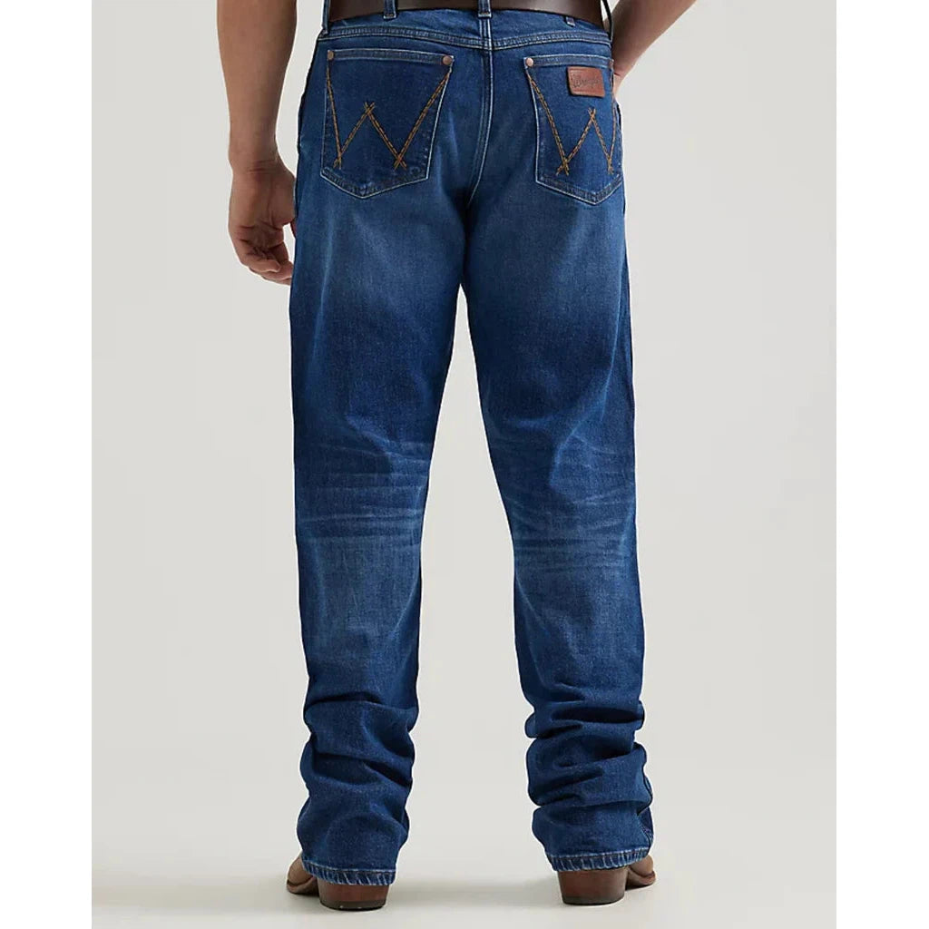 Wrangler Men's Relaxed Fit Boot Cut Jean