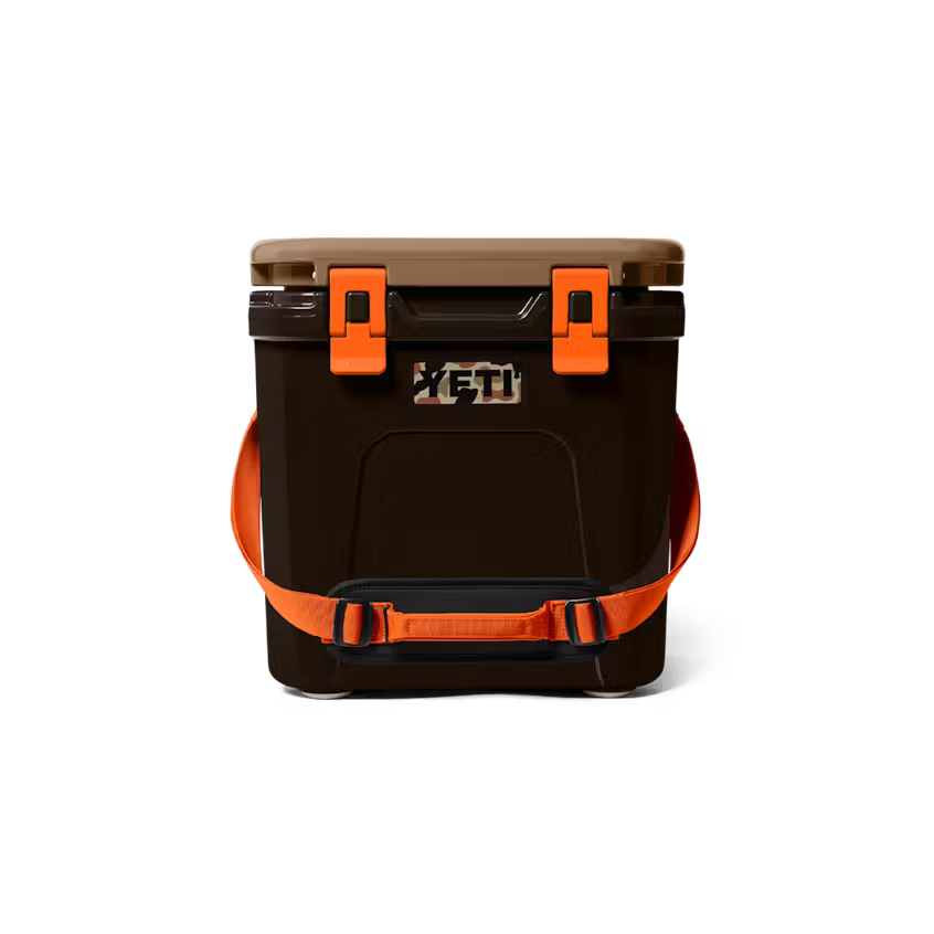 YETI Roadie 24 Hard Cooler - Wetlands Camo