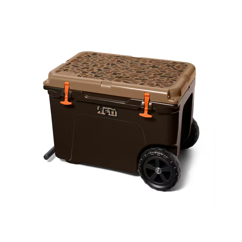 Yeti Tundra Hall Wheeled Cooler- Wetlands Camo