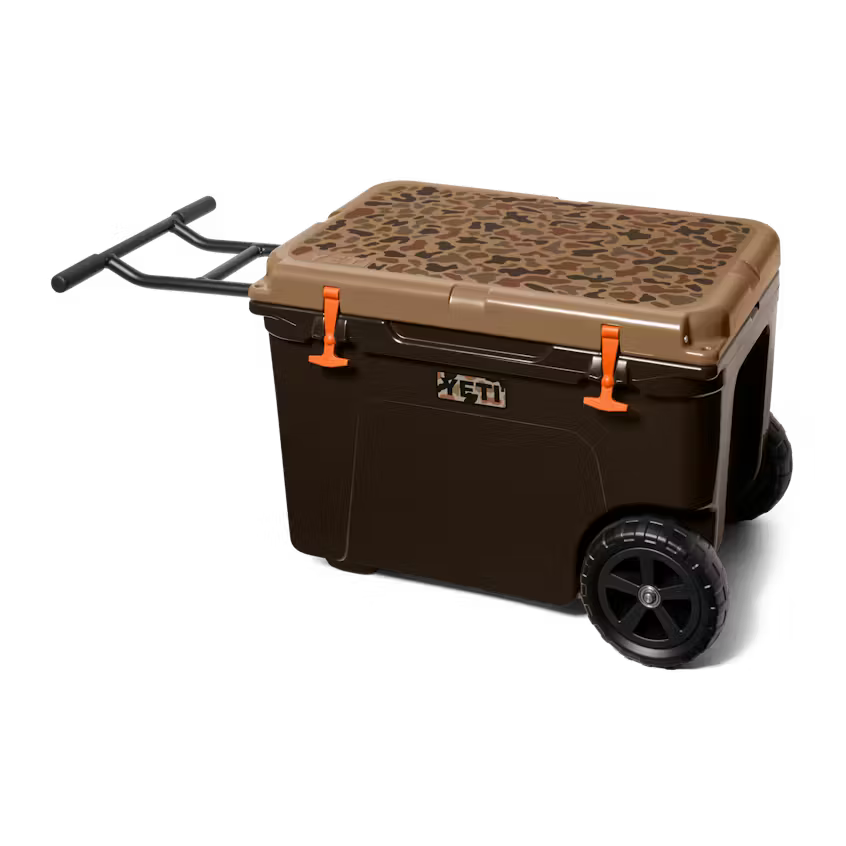 Yeti Tundra Hall Wheeled Cooler- Wetlands Camo