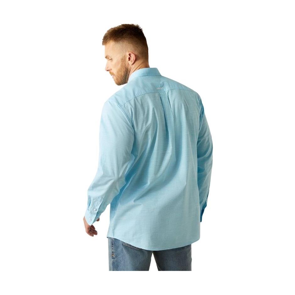 Ariat Men's Long Sleeve Solid Slub Classic Fit Shirt- Light Blue