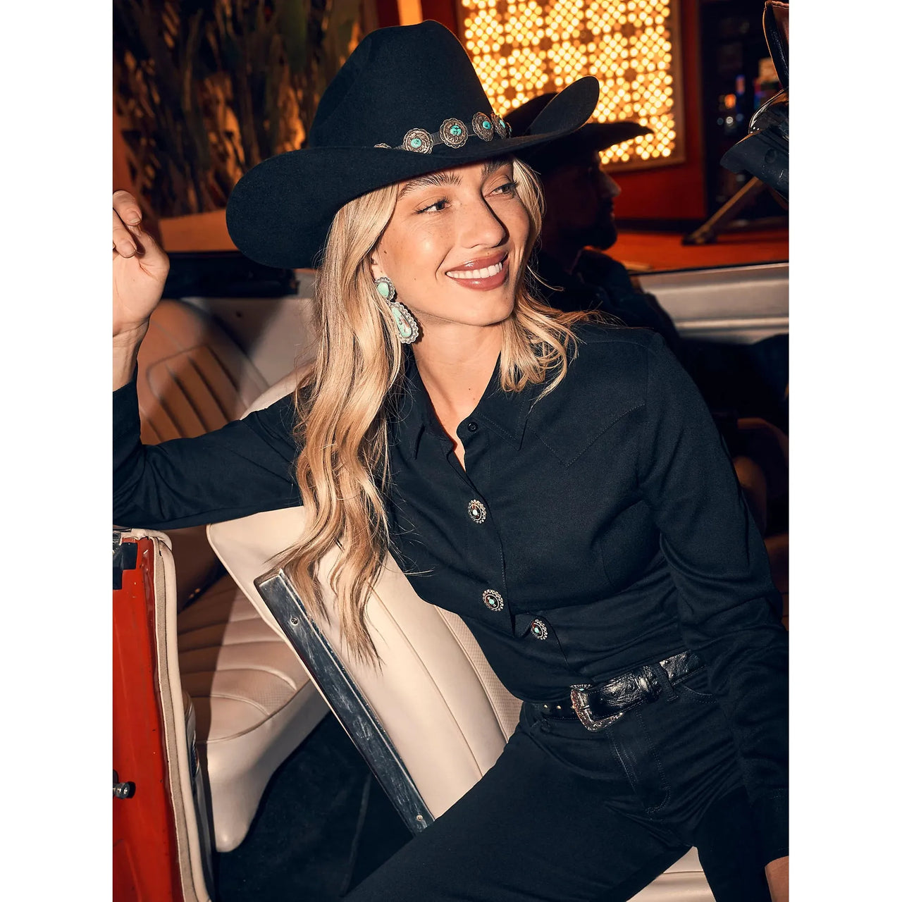 Wrangler Women's Long Sleeve Slim Concho Button Shirt - Black