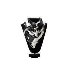 Wild Rag 33x33 Cow Print- Black & White
