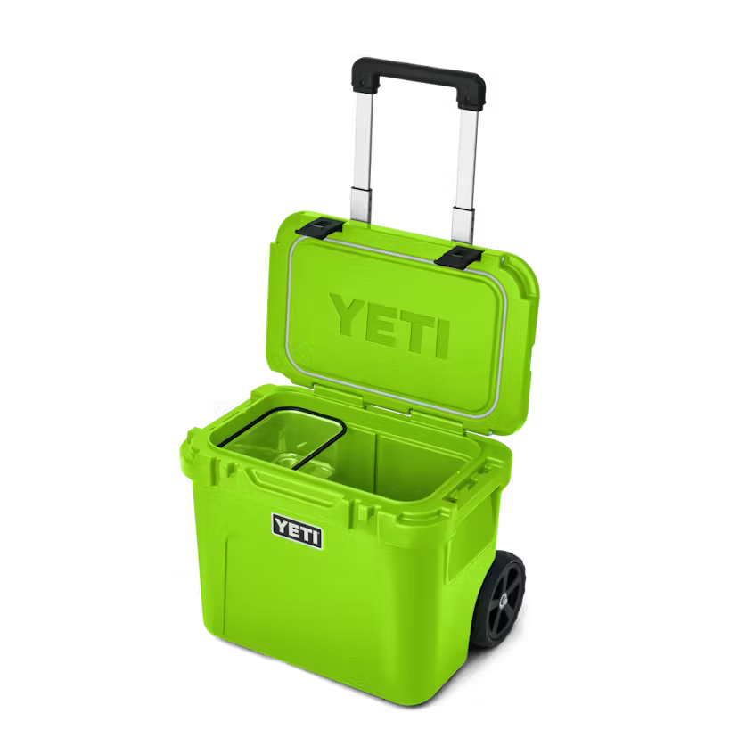 Yeti Roadie® 32 Wheeled Cooler - Venom