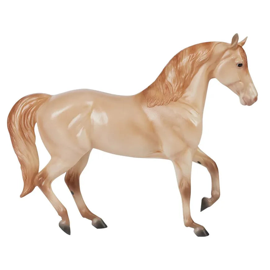 Breyer Freedom Series Singles Champagne Quarter Horse Cross