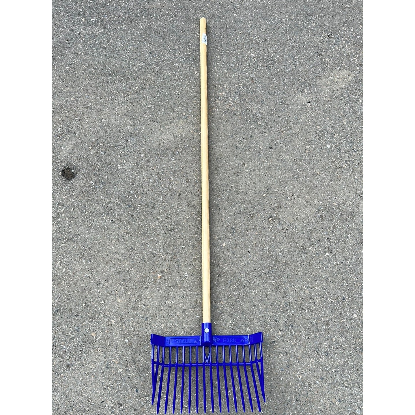 Irvines Stall Fork - Irvine Tack & Western Wear