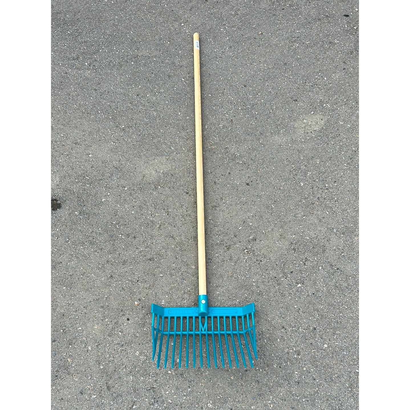 Irvines Stall Fork - Irvine Tack & Western Wear