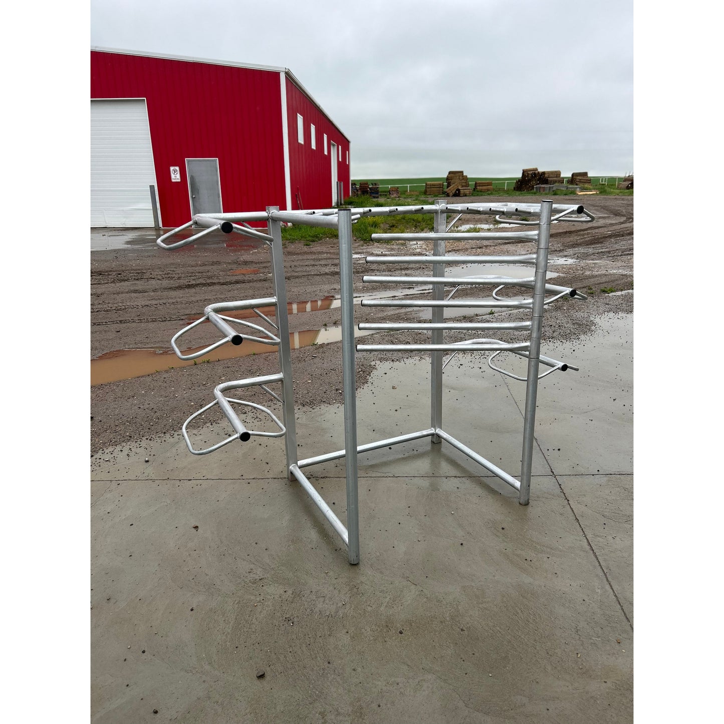 6 Tier Saddle Rack - Bridle Hooks &Swivel Pad rack