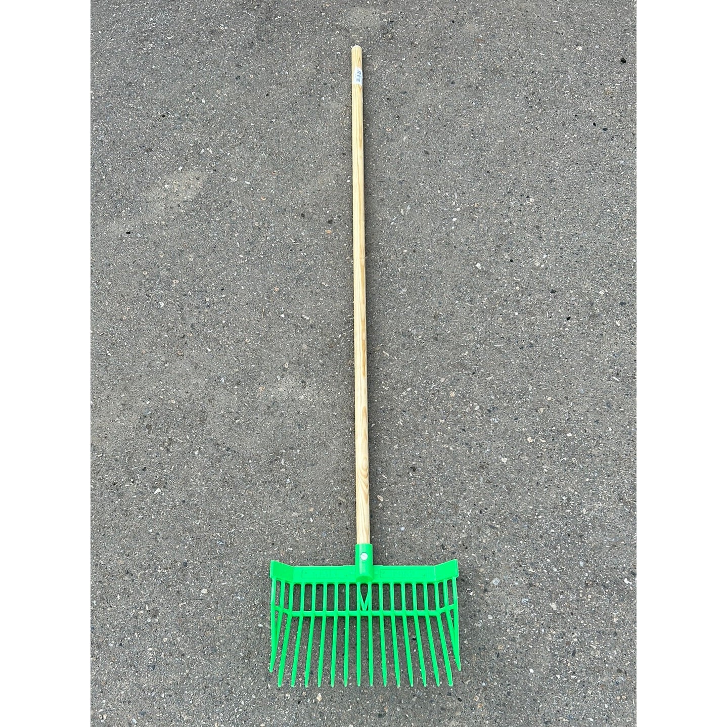 Irvines Stall Fork - Irvine Tack & Western Wear