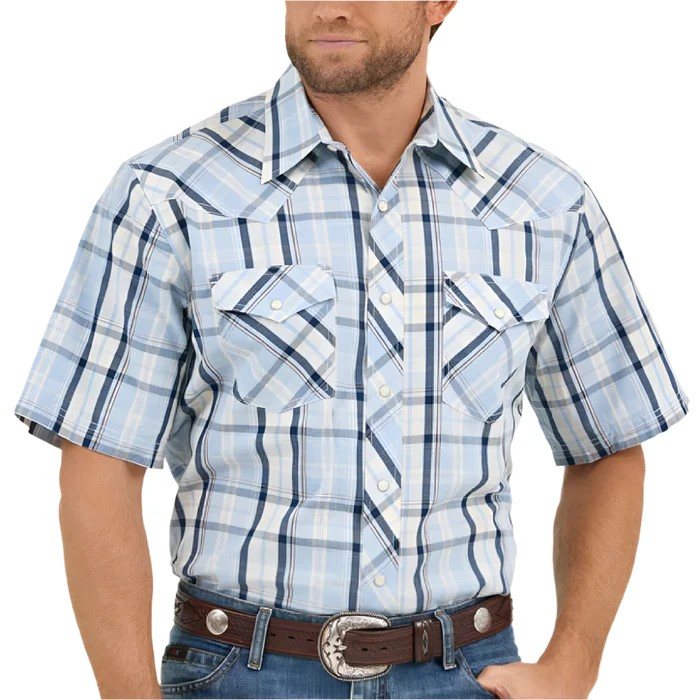 Wrangler Men's  Competition Advanced Comfort Classic Fit Short Sleeve Shirt - Blue
