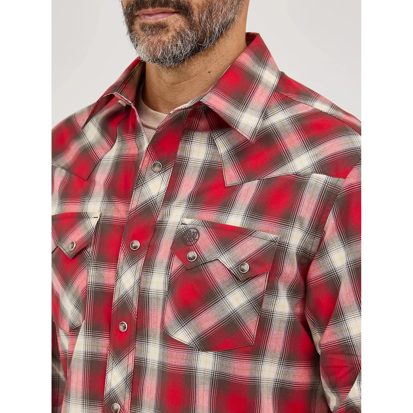 Wrangler Men's Retro Sawtooth Snap Pocket Western Long Sleeve Shirt - Firetruck Red