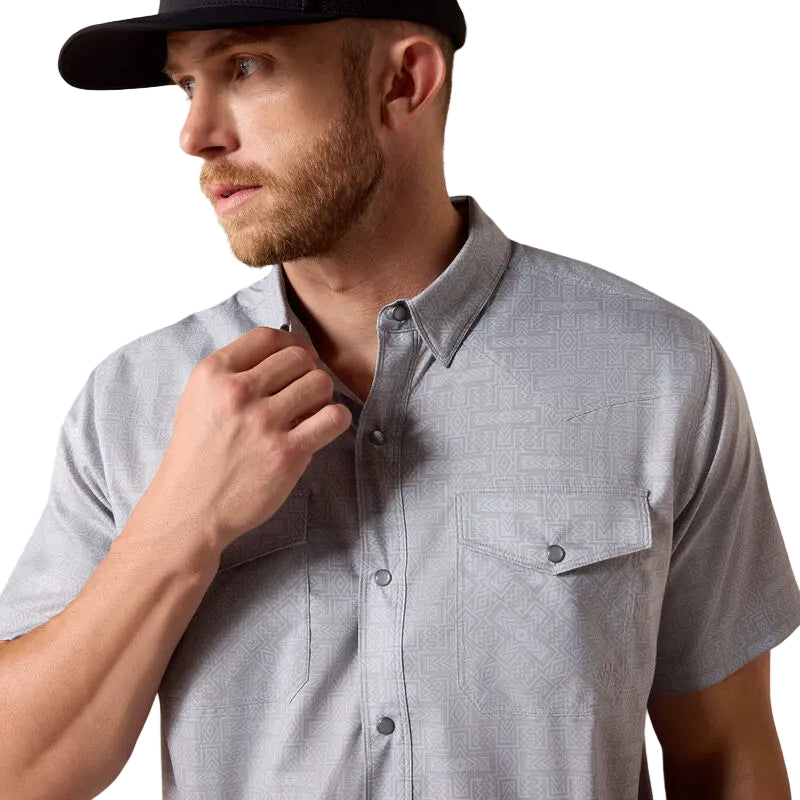Ariat Men's Printed VentTEK Western Fitted Short Sleeve Snap Shirt - Sky Rocket