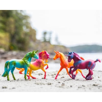 Breyer Kid's Unicorn Swirl Gift Set