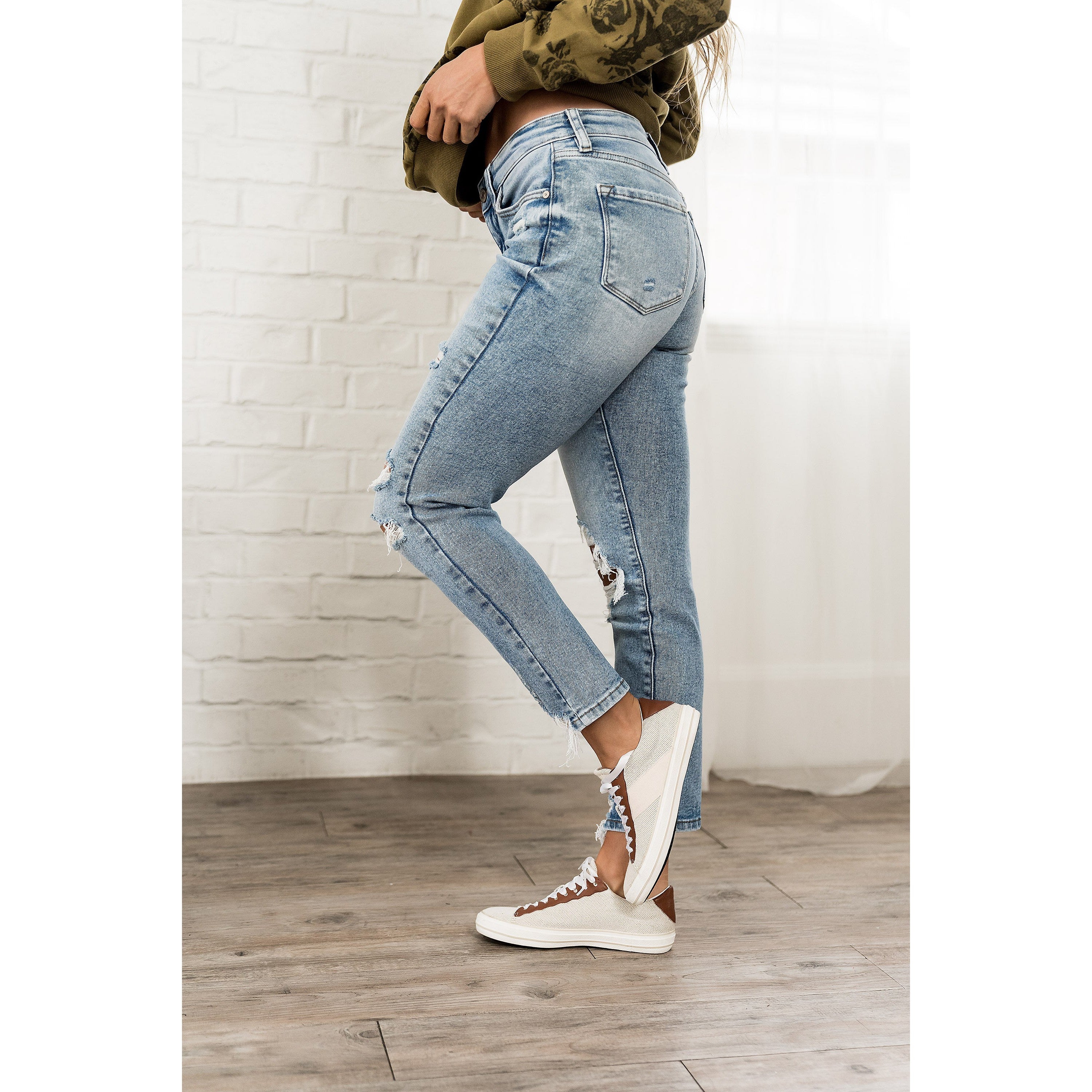 Ampersand Women's 621 High Rise Slim Straight Jeans - Medium Wash