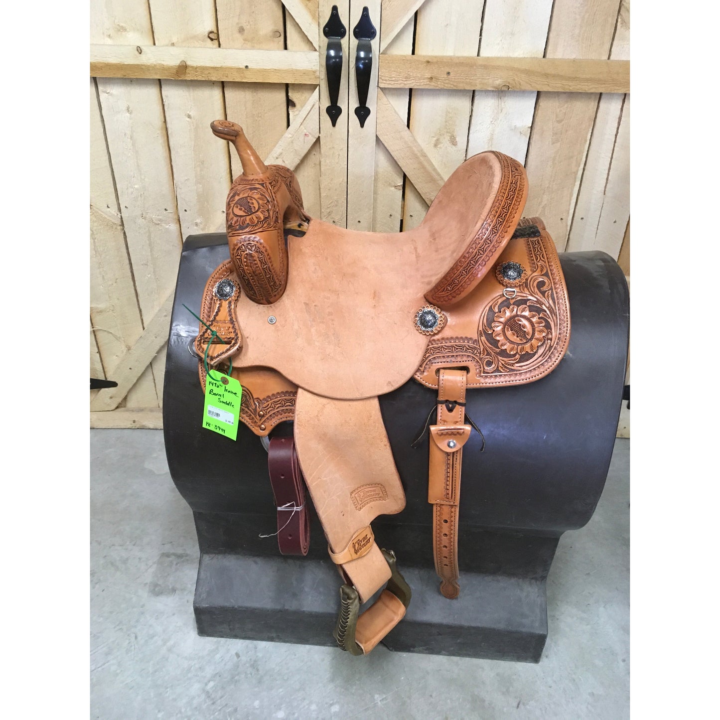 Irvine 14.5" Barrel Saddle