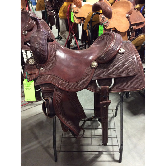 Irvine 17" Custom Cutting Saddle
