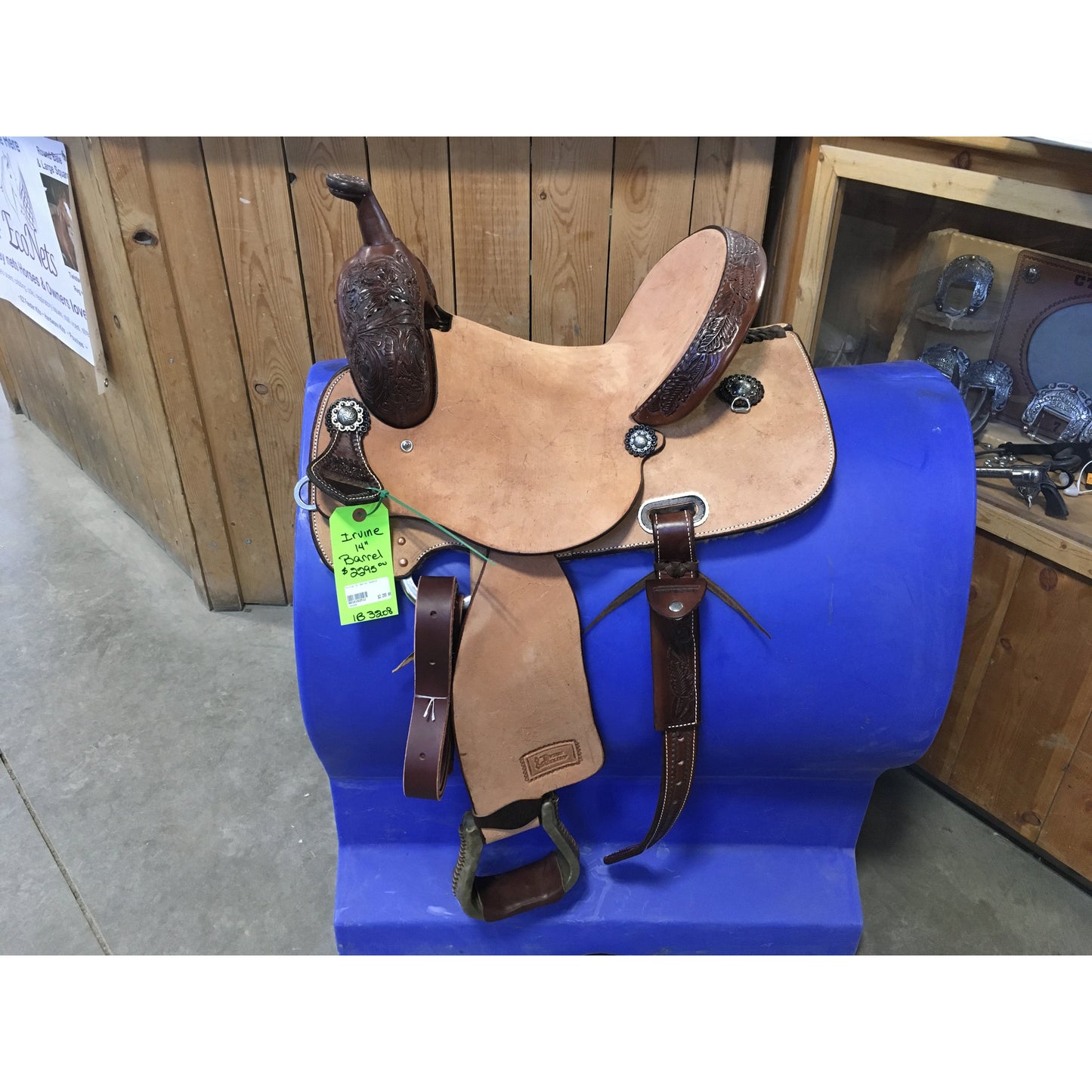 Irvine 14" Barrel Saddle