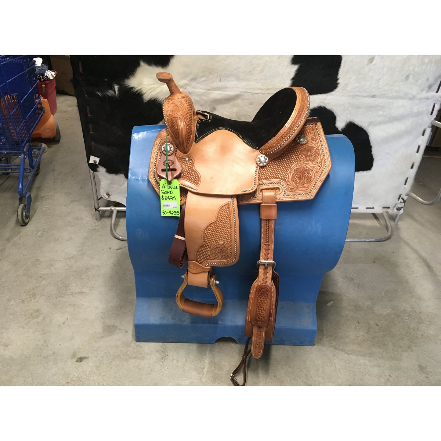 Irvine 14" Barrel Saddle