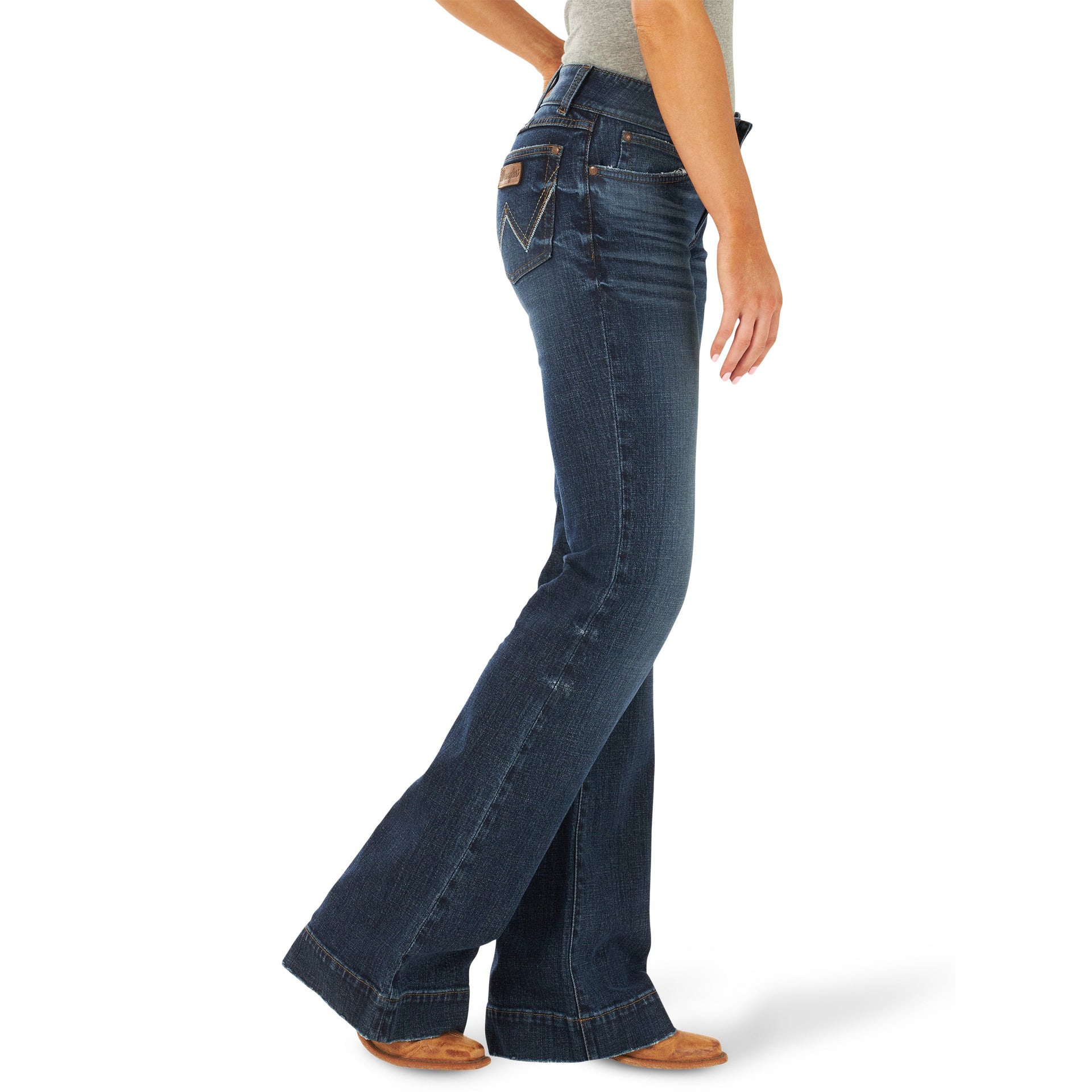 09MWFXB: Wrangler Womens Jeans - Retro Mae Flare Jeans Black