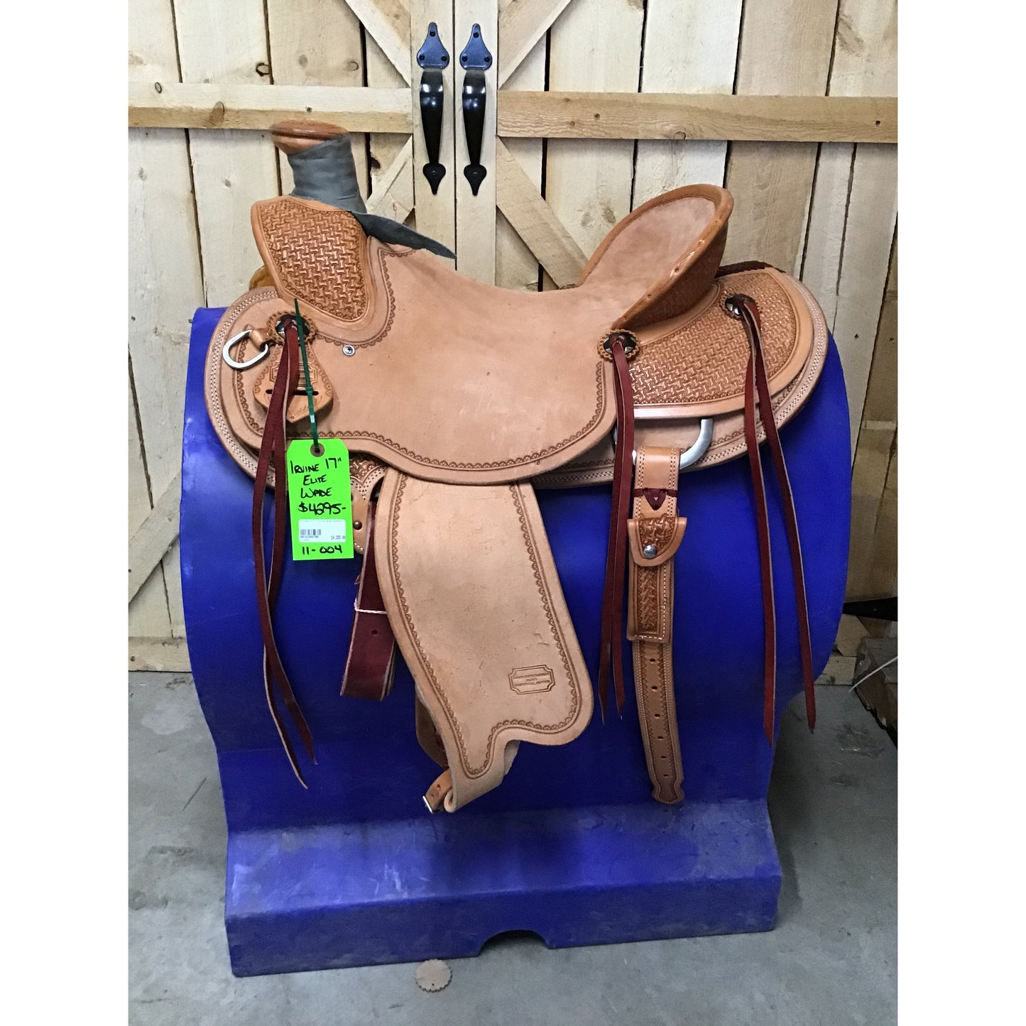 Irvine 17"   Elite Wade Saddle