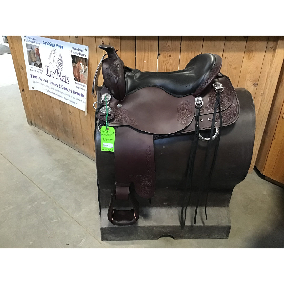 Tucker Wanderer 15.5" Seat BNT WIDE