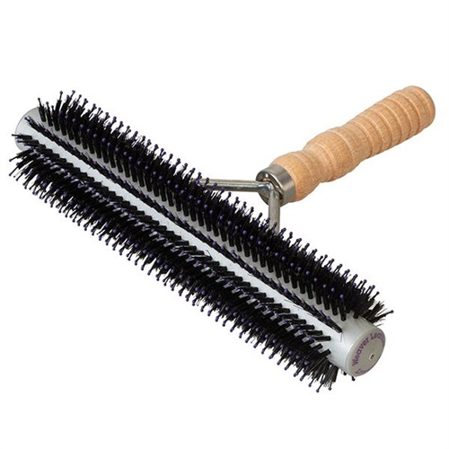 Weaver Regular Wide Range Brush - Fluffer